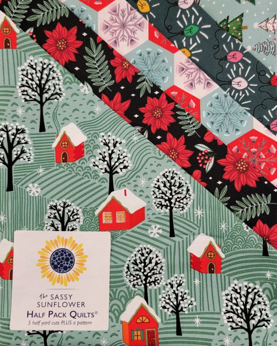 Cozy Christmas - By The HALF Yard - BTHY - Yellow Wrapping Paper - Lor –  Daisy Avenue Fabrics