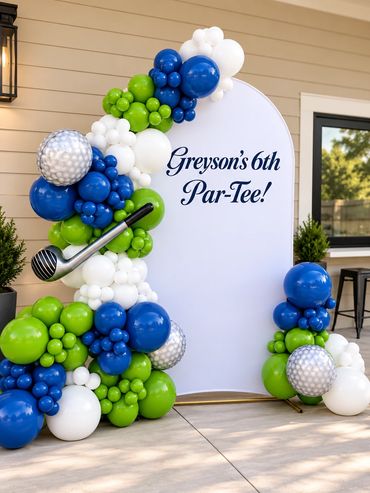 Golf-themed birthday party balloon decoration.