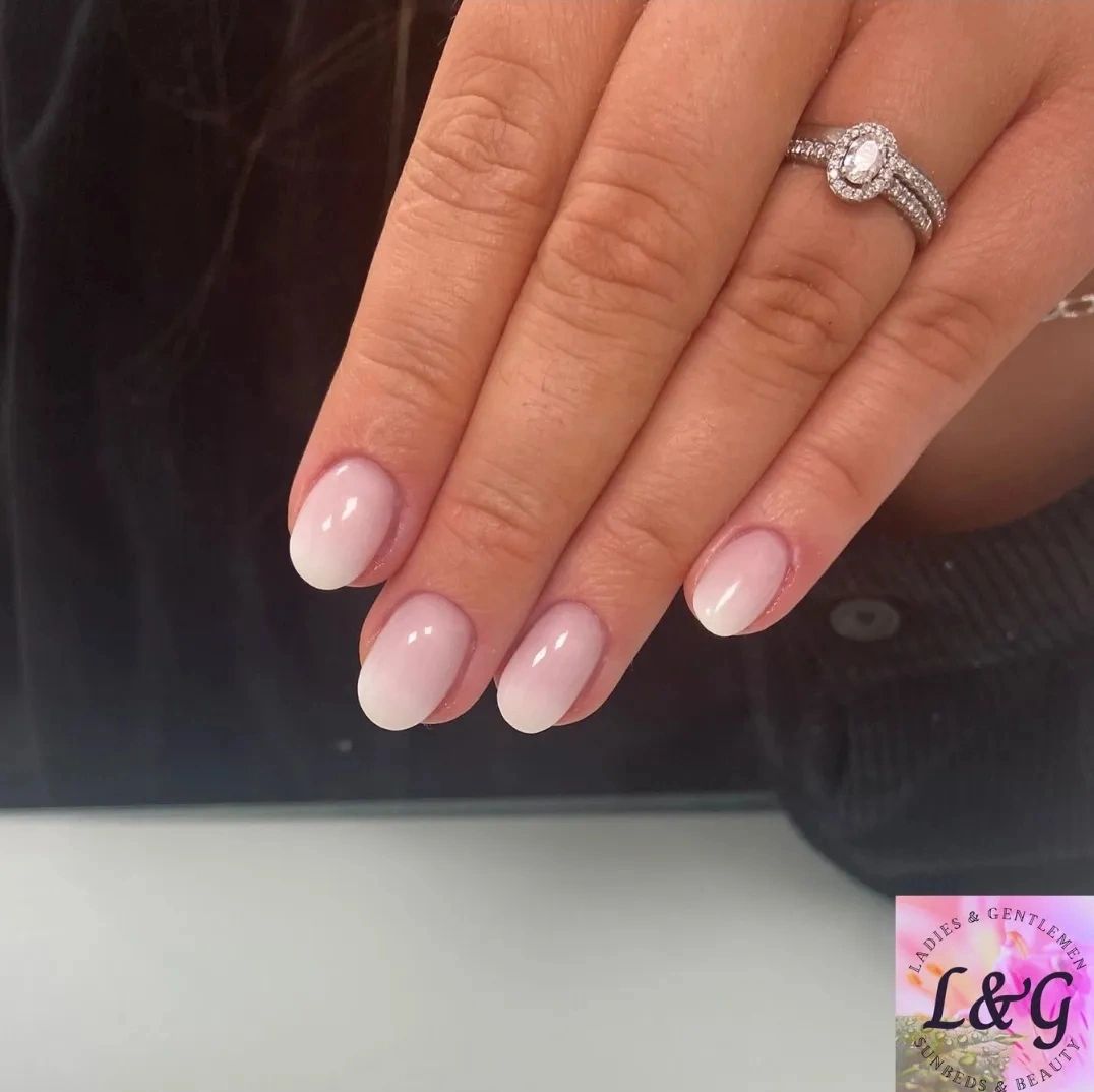 Light Pink Round Acrylic Nails