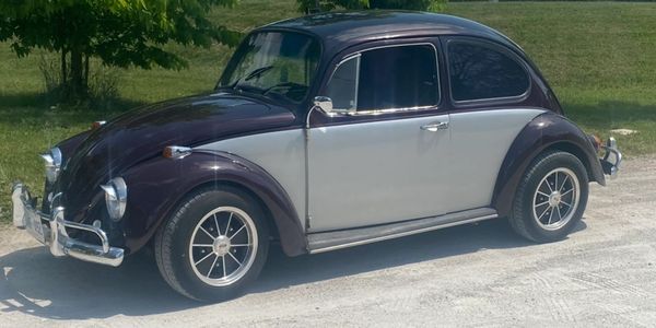 1967 Volkswagon Beetle Bug Classic Car in Purple and Silver