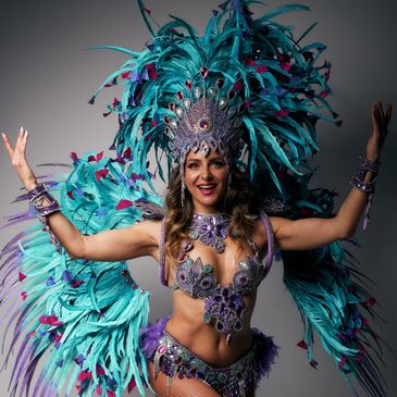 Samba dancer