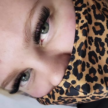 Mega volume cat eye style 