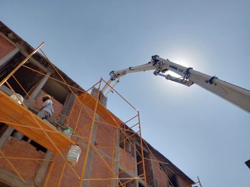 Proceso de reforzamiento de edificio dañado por los Sismos de 2017