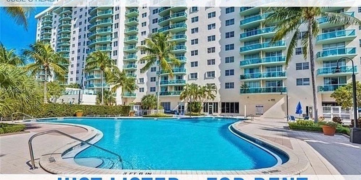 1 Bed / 1.5 Bath Apartment for rent on Collins Ave in Sunny Isles Beach Real Estate #forrent #miami
