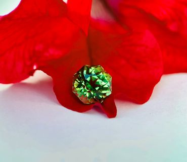 Peridot; 3.9ct.