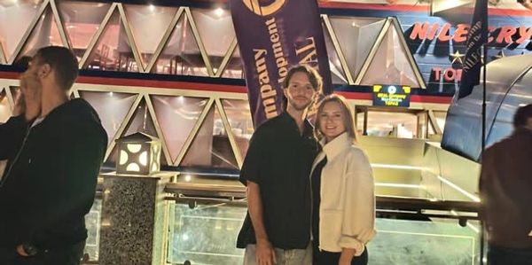 Cairo dinner cruise , dining experiences in Cairo , Nile river dinner