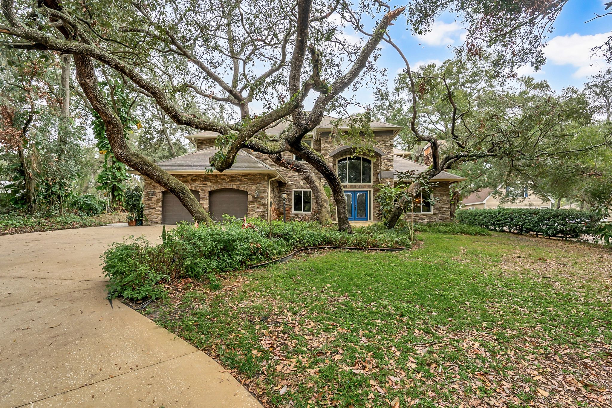 Front Exterior of 9029 Mossy Oak Ln, Clermont, FL