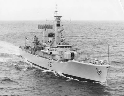 HMS Andromeda - Gun Leander