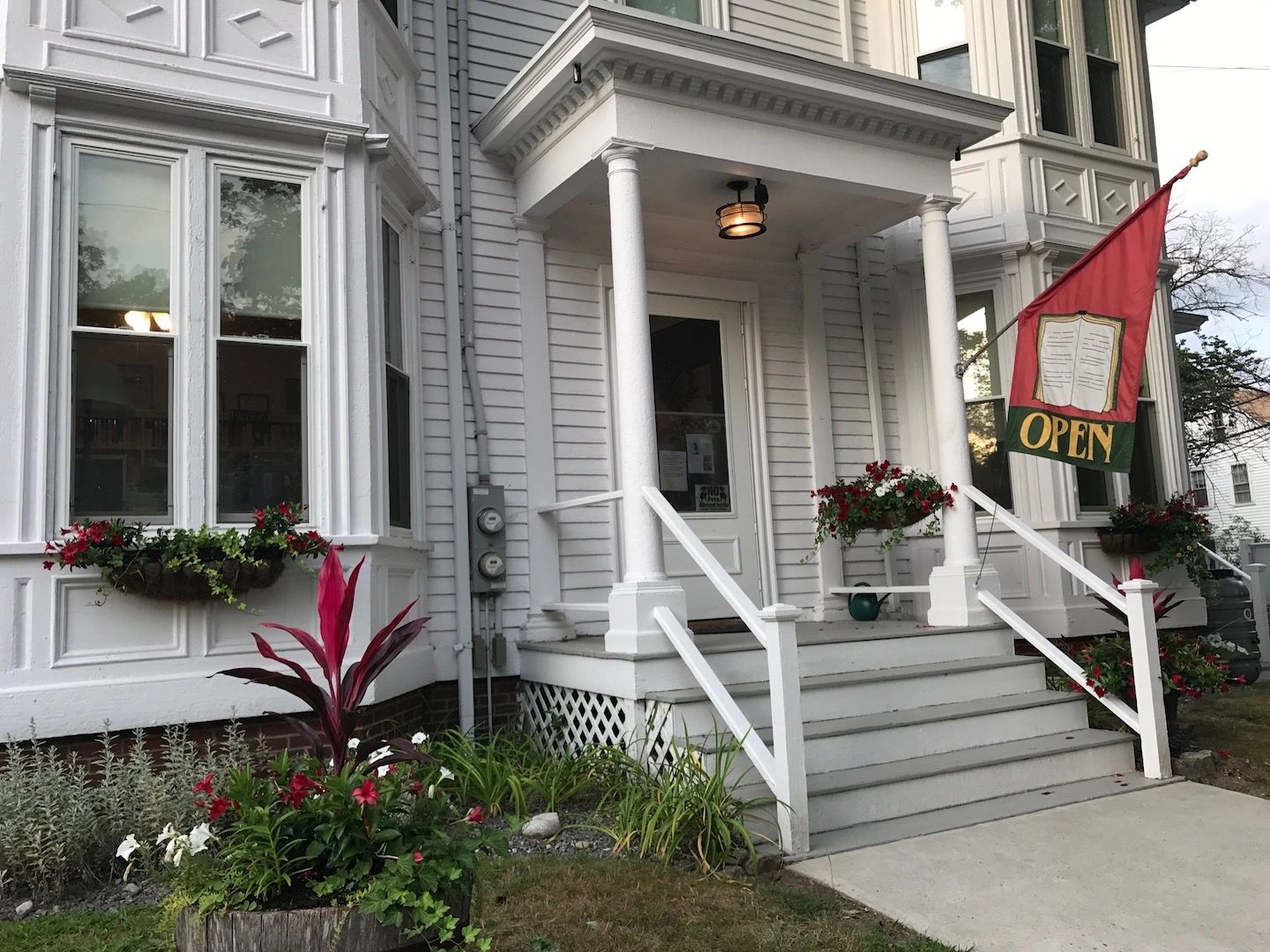 Emma Library Library Emma L Andrews Library | Your Community Library in Newburyport