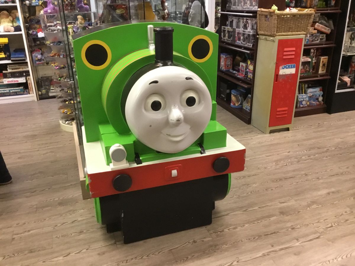 Thomas Tren Toys R Us Display Thomas The Train Retailers Percy