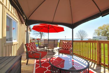 Cottage Rental # 3 Deck