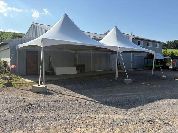 20x40 tent wedding