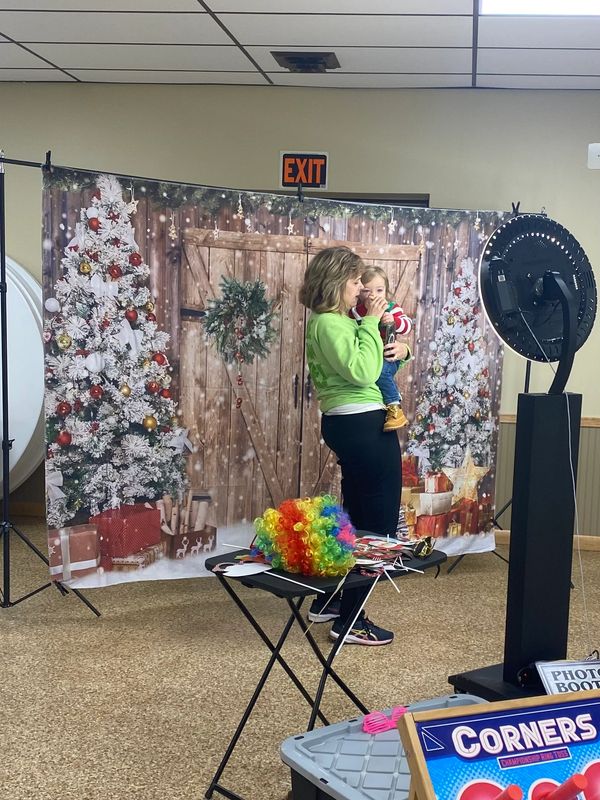Photo Booth at Christmas party Petrolia Pennsylvania 