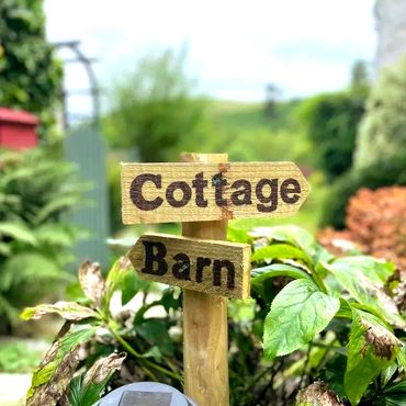 sign saying cottage and barn