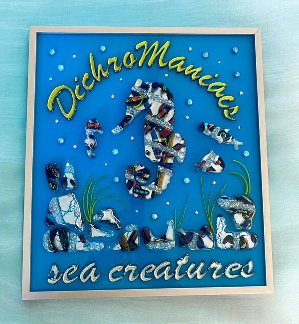 Colorful mosaic sea creatures with 'DichroManiacs' text on blue background.