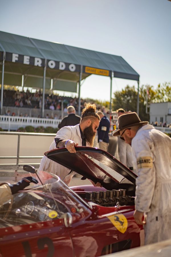Goodwood revival, mechanic, race support