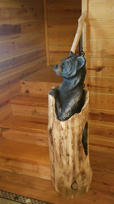 Bear newl post chainsaw carving 