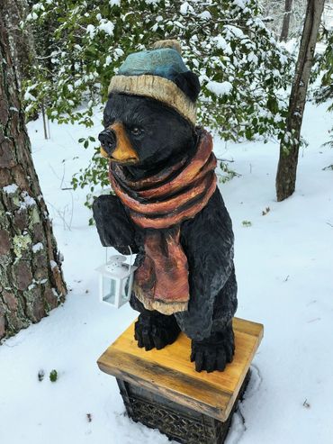 Bear chainsaw carving, carver Chris Gagnon