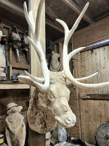 Elk carving, carver Chris Gagnon 