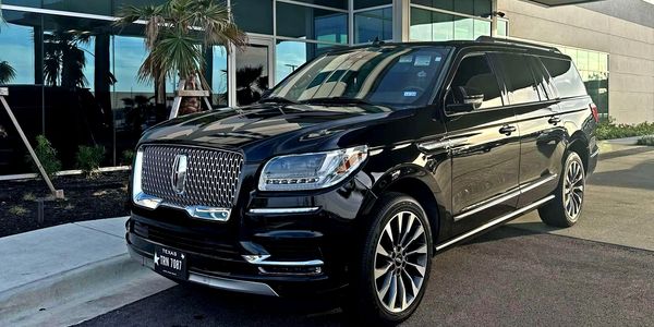 Lincoln Navigator Transportation in Houston