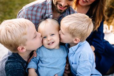 Shannon Rose Photographer Cary Crystal Lake Algonquin IL Family Portrait Natural Light Photographer