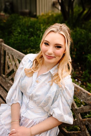 Shannon Rose Photographer Cary Crystal Lake Algonquin IL Senior Portrait Natural Light Photographer