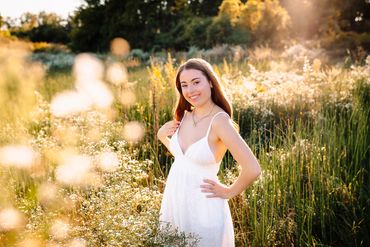 Shannon Rose Photographer Cary Crystal Lake Algonquin IL Senior Portrait Natural Light Photographer