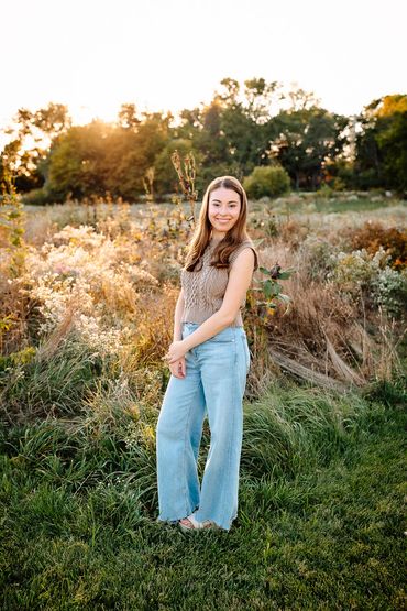 Shannon Rose Photographer Cary Crystal Lake Algonquin IL Senior Portrait Natural Light Photographer