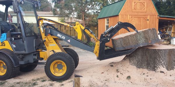 Rubber tire articulating skid steer with 1500 lb lifting cap that is very turf friendly.  