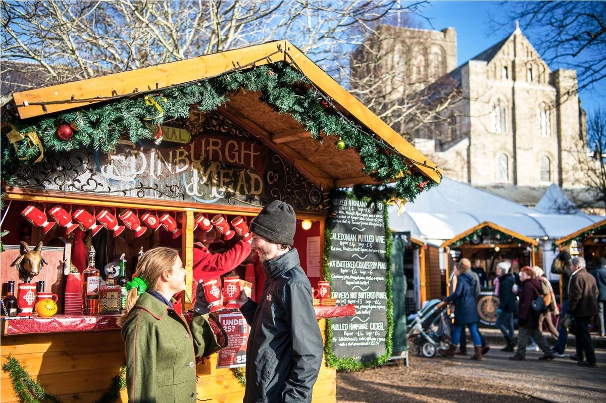 Christmas Markets &amp; Shoppers