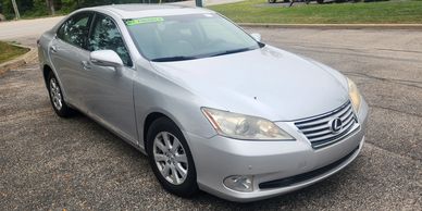 2011 lexus es350 for sale cheap at lux car sales 1040 Dundee Ave east dundee il 60118 833-589-7253