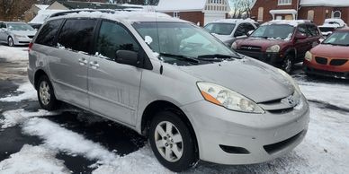 2006 Toyota Sienna for sale $500 down payment at lux car sales 833-589-7253 in east dundee il 