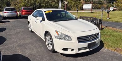 used 2012 Nissan Maxima  for sale at lux car sales 1670 s Kennedy dr carpentersville il 833-589-7253