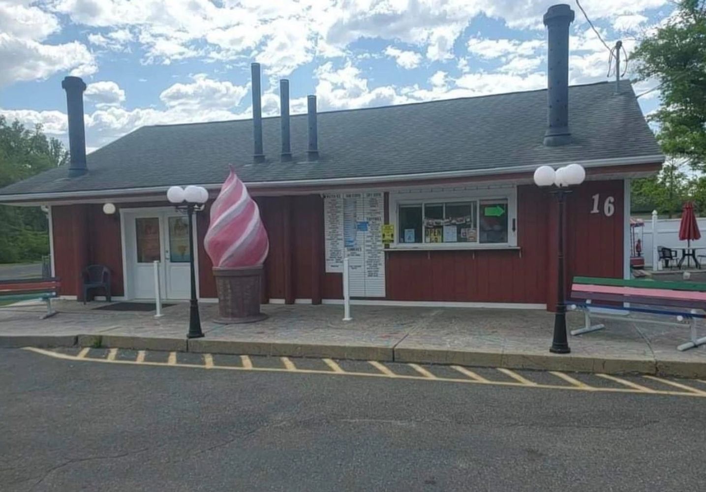Scoopy Lou's Ice Cream Lindenwold, New Jersey
