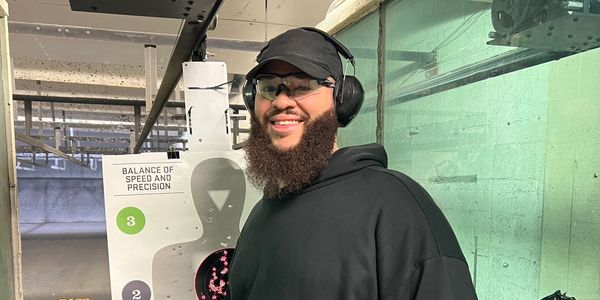 Student at the Shooting range