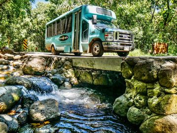 Bus heading to North Shore beach Kee.