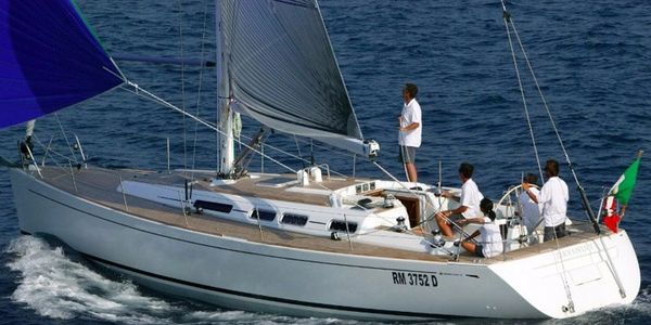 Luxury Sailing in Mumbai