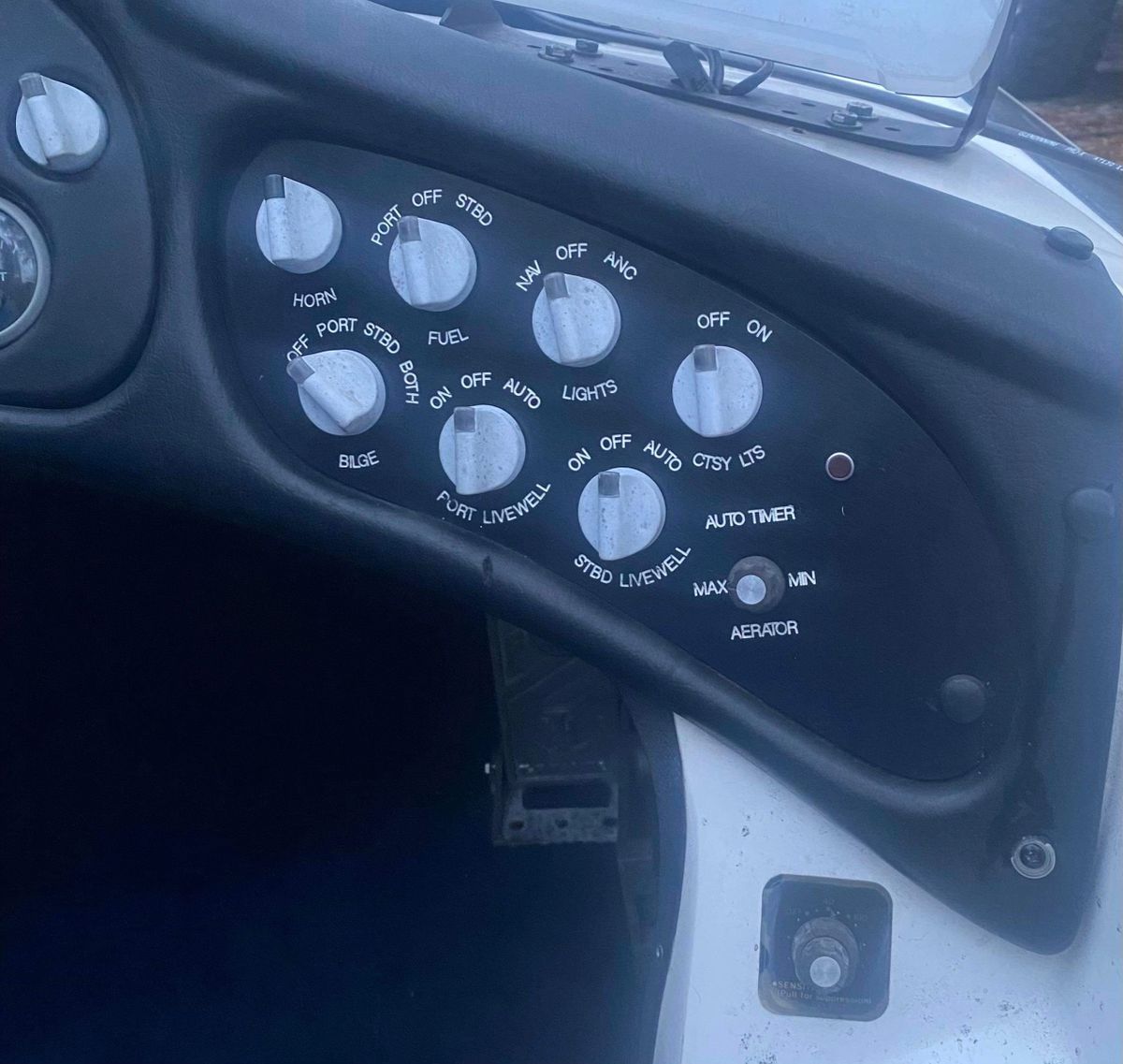 Skeeter ZX “Round Style” switch panel (6&7 switch options)