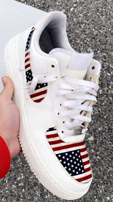 White Custom Air Force One, American Flag Themed