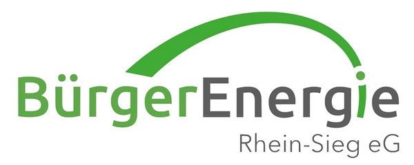 Logo von BürgerEnergie Rhein-Sieg eG mit grünem Bogen.