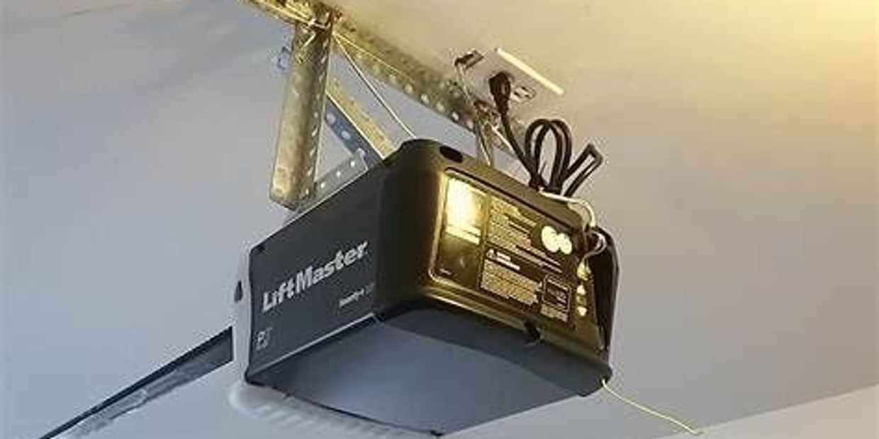 Chain drive garage door opener