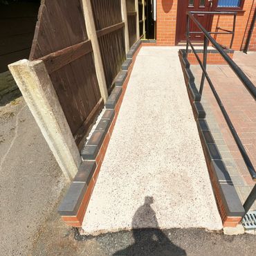 Concrete path after cleaning, clean and bright.