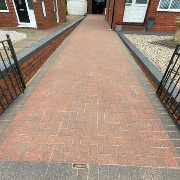 Block paving cleaned and re sanded in Stoke-on-Trent