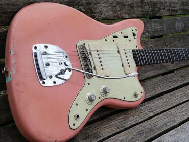 1961 shell pink jazzmaster