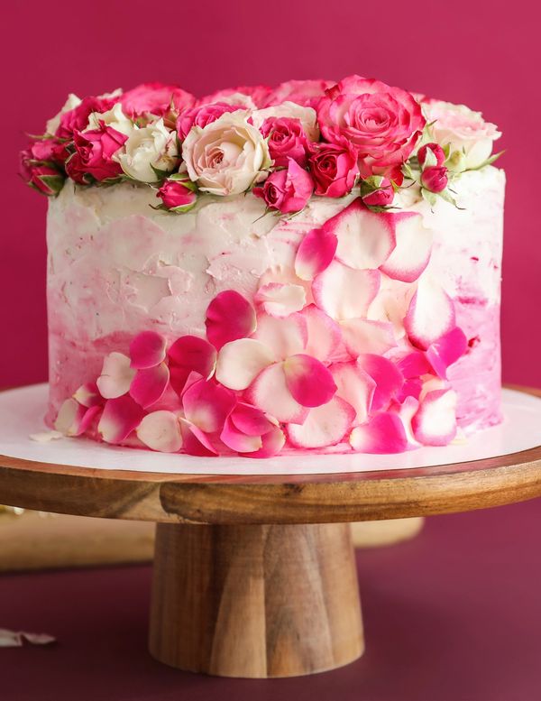 Cake & Sip at Plan'dO Event Space.