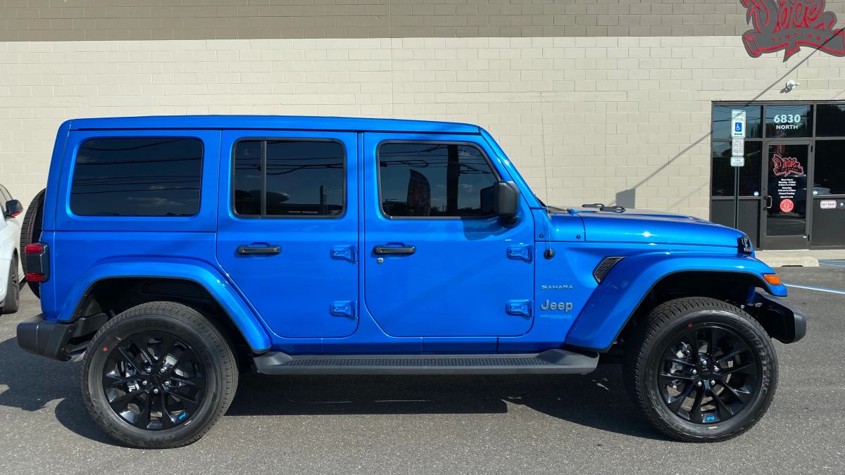Jeep Wrangler/Gladiator window tint job 19 — Dope Tintings Pennsauken NJ