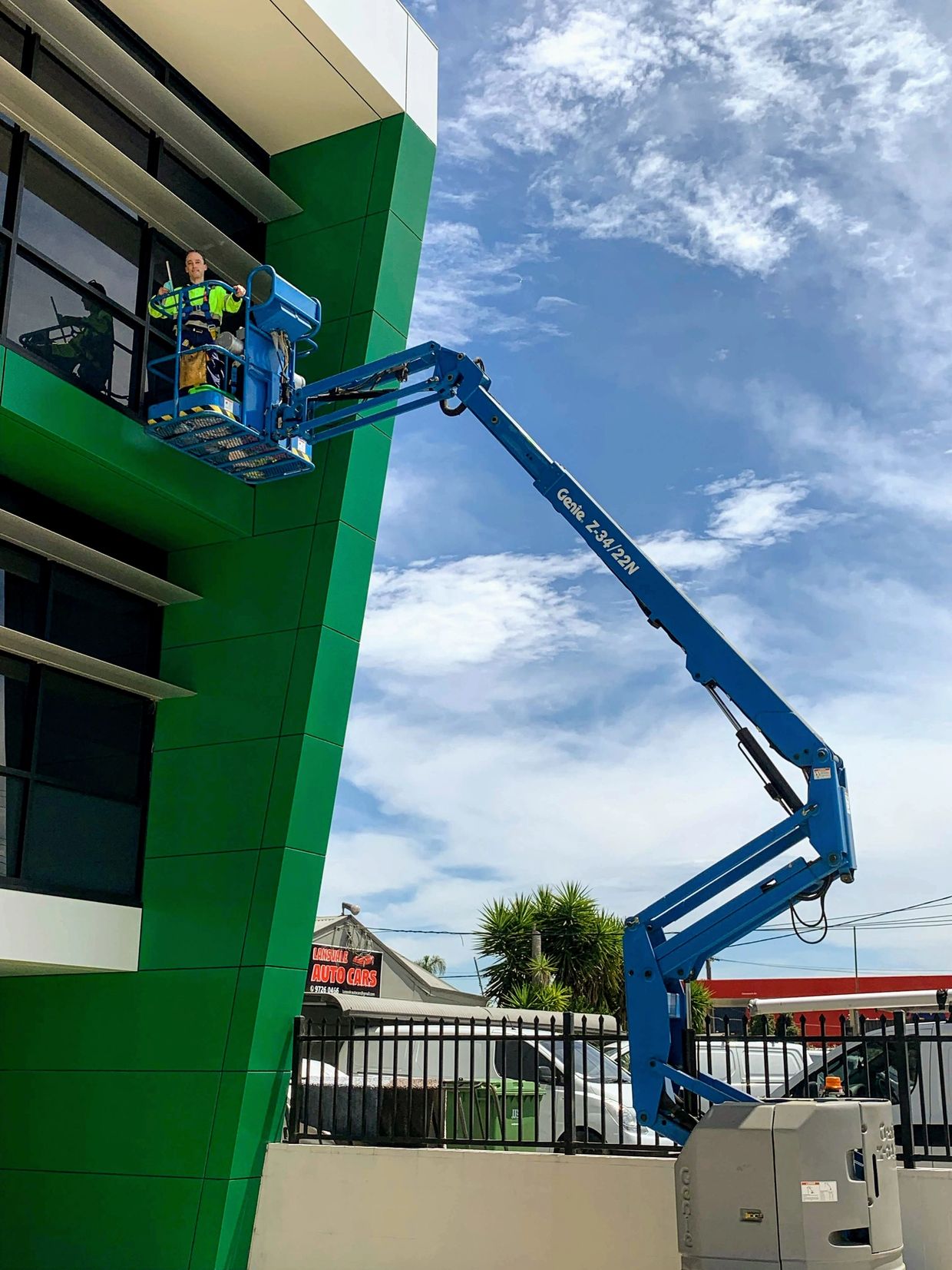 Commercial window cleaning