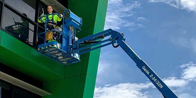 Boom Lift Window Cleaning