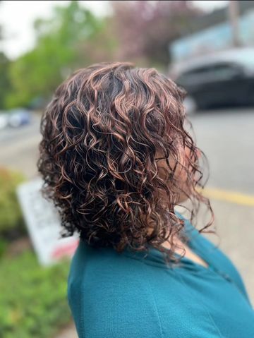 Curly hair, issaquah stylist, haircut