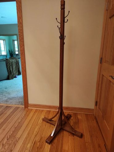Oak coat rack. Traditional design with a bit of stylistic flair! 